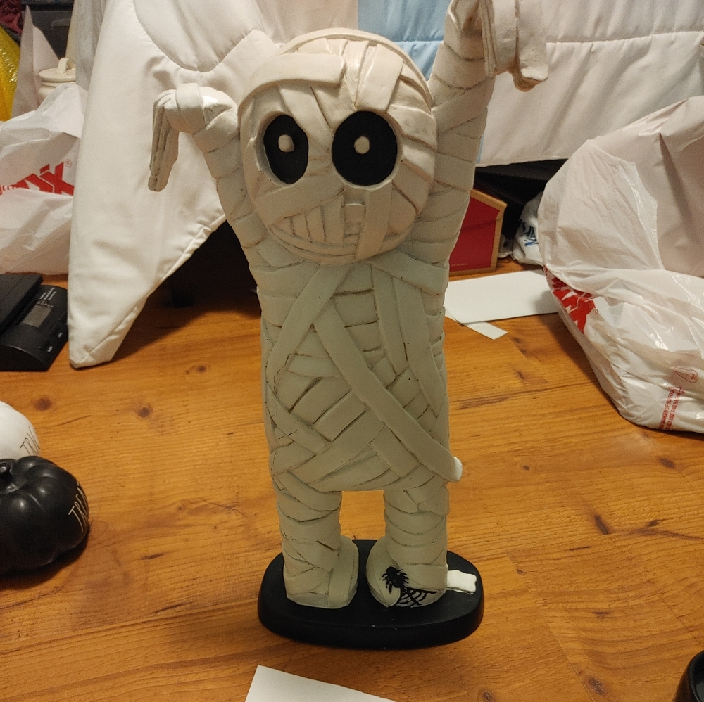 Carl the mummy